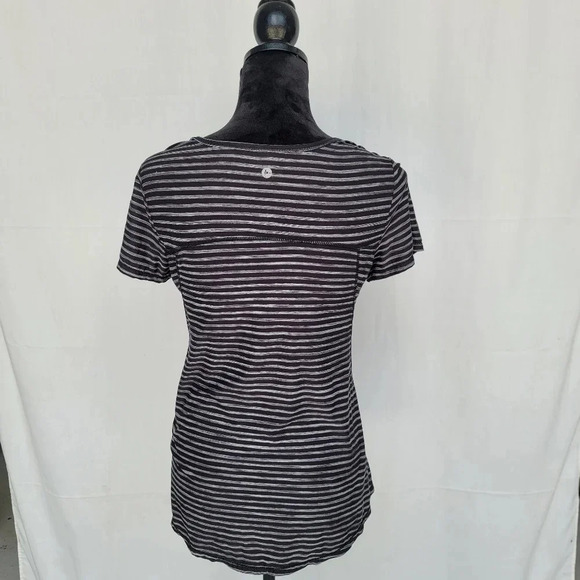 90 Degree Reflex Tank Top Athletic Gym Shirt Gray Knit Running Short Sleeve M - Picture 7 of 10